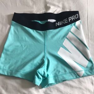 Medium Nike Pro shorts